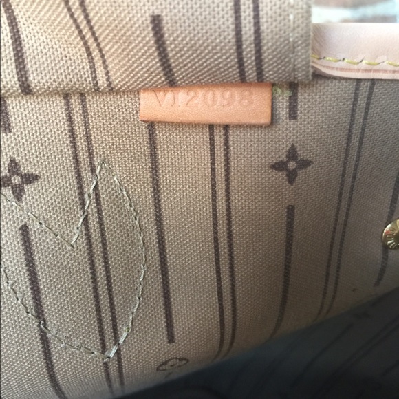 SOLD Louis Vuitton Neverfull MM Monogram beige - Picture 4 of 8